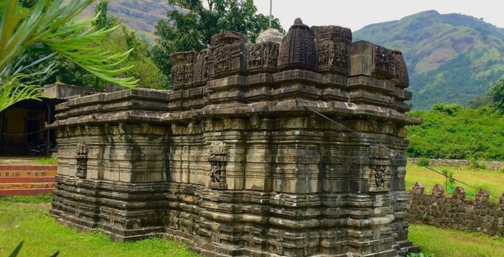 Chawand Fort, Chawand, Maharashtra, India